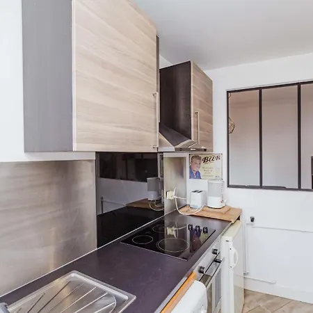 Charming Apartment In The Heart Of Paris Paris