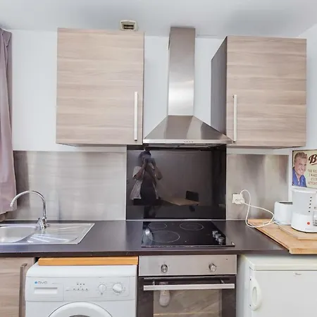 Apartment Charming Apartment In The Heart Of Paris